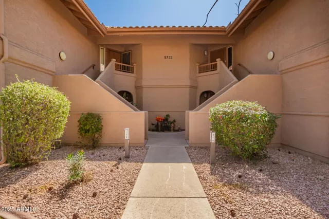 MLS: 6837520 Condo For Sale