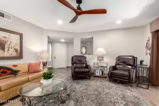 Photo #4: 6837520 Listing