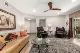 Photo #6: 6837520 Listing