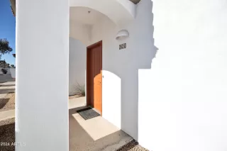 Photo #2: 6837534 Listing 