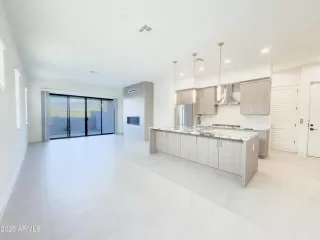 Photo #2: 6837557 Listing 