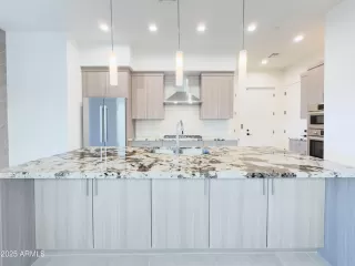 Photo #3: 6837557 Listing 