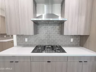 Photo #3: 6837562 Listing