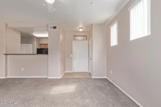 Photo #3: 6837574 Listing