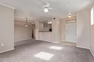 Photo #4: 6837574 Listing