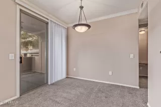 Photo #6: 6837574 Listing