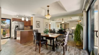 Photo #2: 6837584 Listing