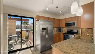 Photo #5: 6837584 Listing