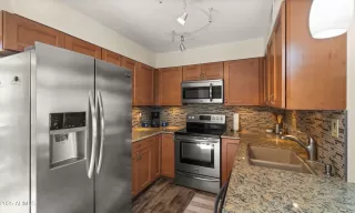 Photo #6: 6837584 Listing