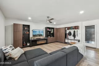 Photo #4: 6837803 Listing