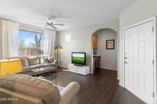 Photo #3: 6837843 Listing