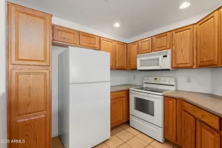 Photo #3: 6837982 Listing