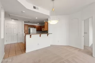 Photo #5: 6837982 Listing