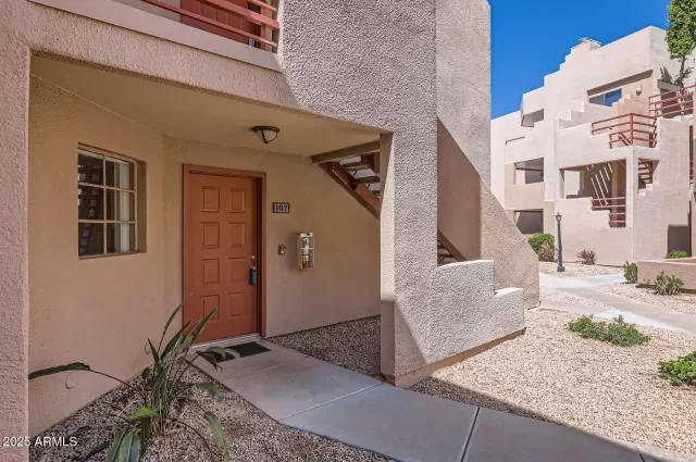 MLS: 6837995 Condo For Sale