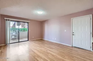 Photo #1: 6837995 Listing 