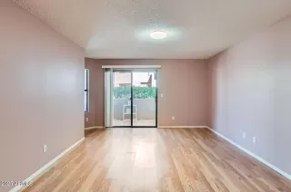 Photo #4: 6837995 Listing 