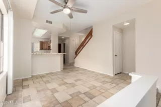 Photo #3: 6838015 Listing 