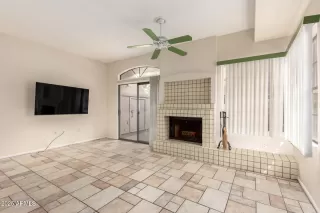 Photo #4: 6838015 Listing 