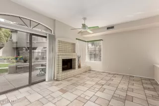 Photo #5: 6838015 Listing 