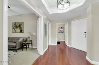 Photo #3: 6838136 Listing