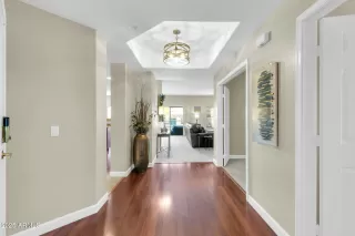 Photo #4: 6838136 Listing