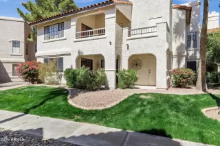 Photo #3: 6838206 Listing