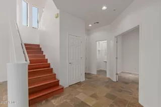 Photo #4: 6838218 Listing 