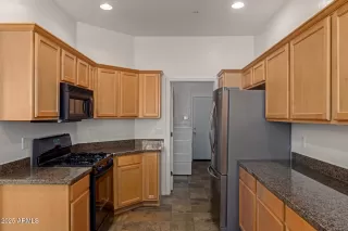 Photo #6: 6838218 Listing 