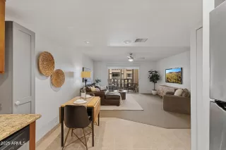 Photo #4: 6838279 Listing