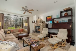 Photo #4: 6838293 Listing