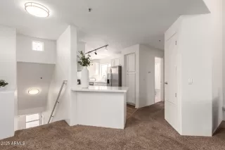 Photo #3: 6838413 Listing 