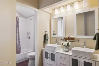 Photo #3: 6838451 Listing