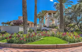 Photo #4: 6838533 Listing