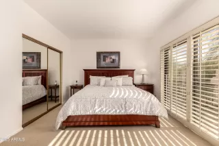 Photo #5: 6838533 Listing