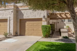 Photo #6: 6838533 Listing