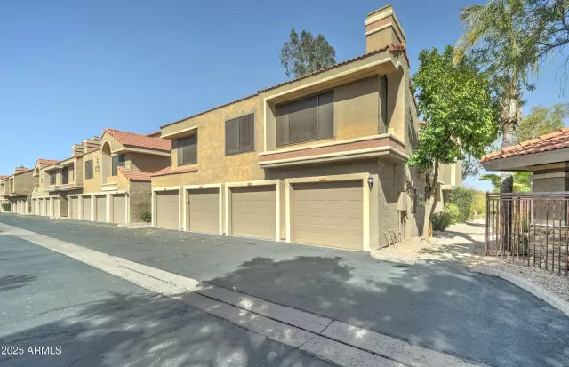 MLS: 6838669 Condo For Sale