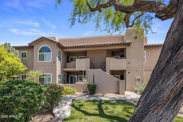 MLS: 6838770 Condo For Sale