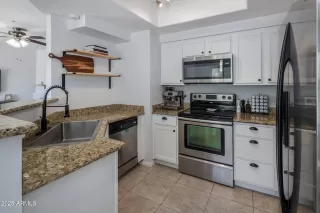 Photo #3: 6838770 Listing 