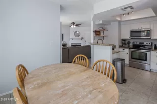 Photo #6: 6838770 Listing 