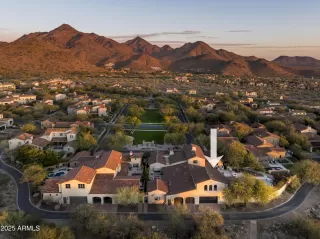 Photo #6: 6839031 Listing 