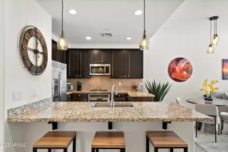 Photo #6: 6839141 Listing 