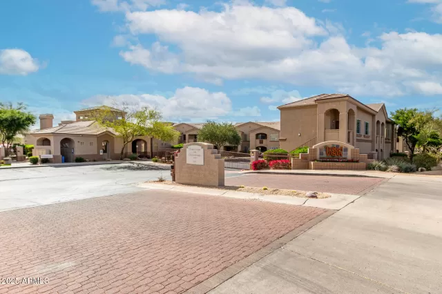 MLS: 6839315 Condo For Sale