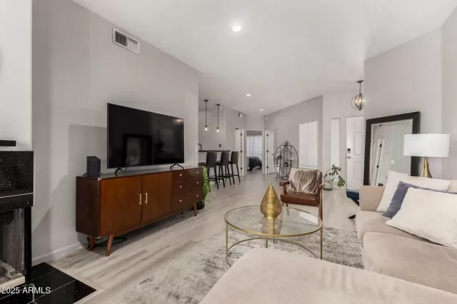 MLS: 6839337 Condo For Sale