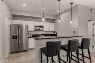 Photo #5: 6839337 Listing 