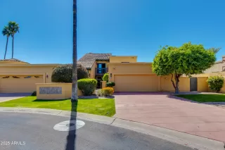 Photo #2: 6839357 Listing 