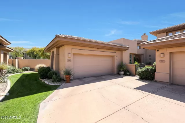 MLS: 6839522 Condo For Sale