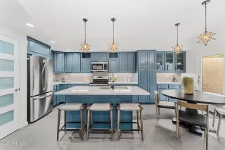 Photo #3: 6839541 Listing 