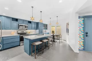 Photo #4: 6839541 Listing 