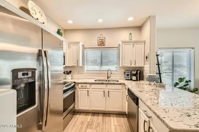 MLS: 6839553 Condo For Sale