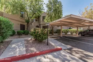 Photo #4: 6839559 Listing